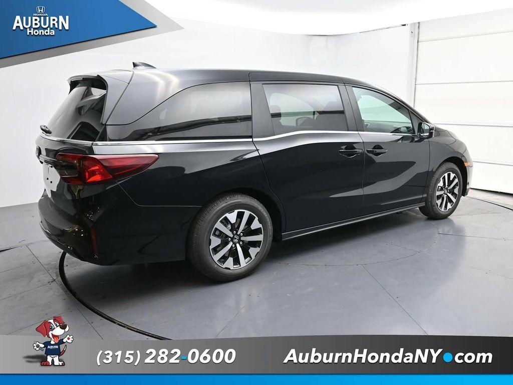 new 2026 Honda Odyssey car, priced at $42,290