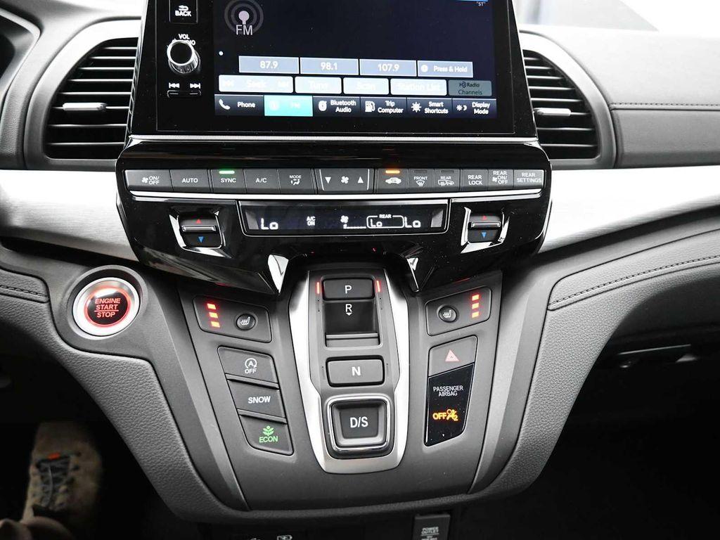 new 2026 Honda Odyssey car, priced at $42,290