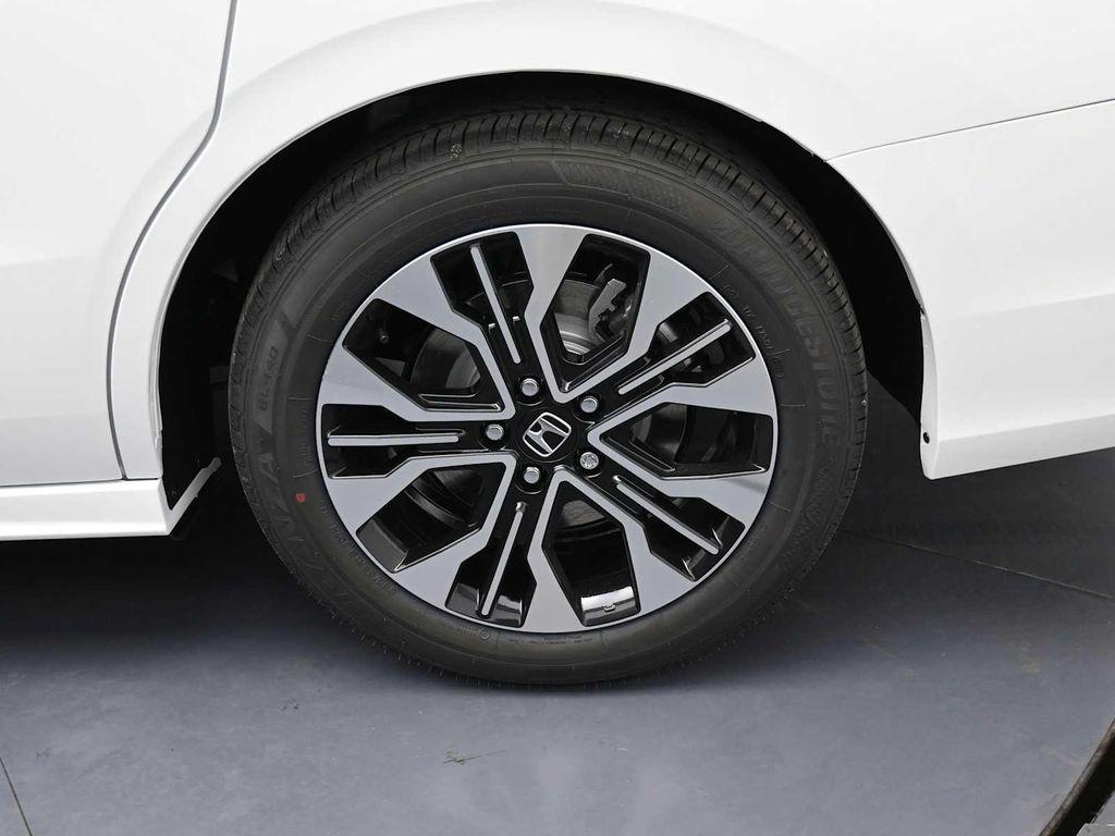new 2026 Honda Odyssey car, priced at $53,645