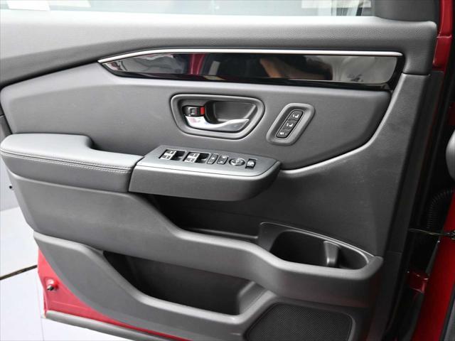 new 2025 Honda Pilot car, priced at $53,405