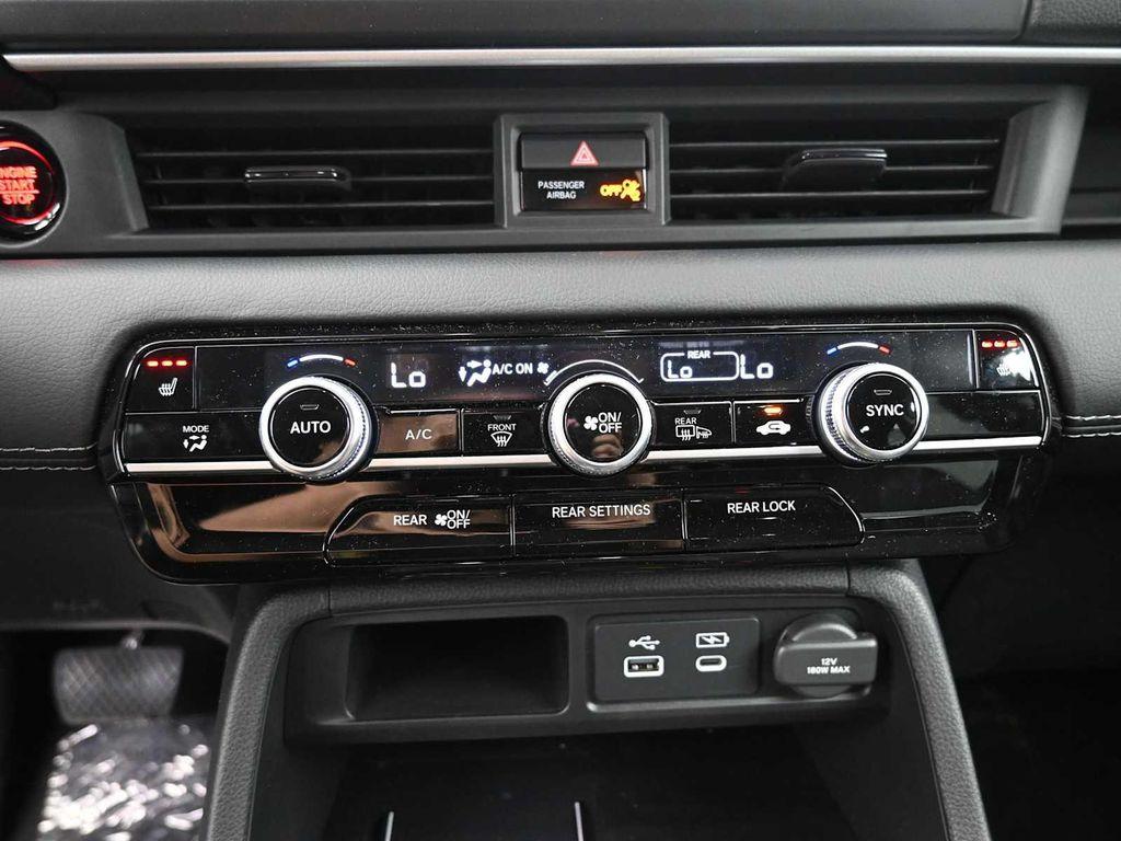 new 2025 Honda Pilot car, priced at $49,800