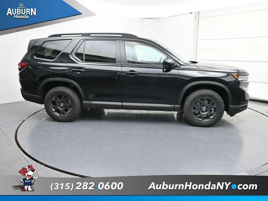 new 2025 Honda Pilot car, priced at $50,850