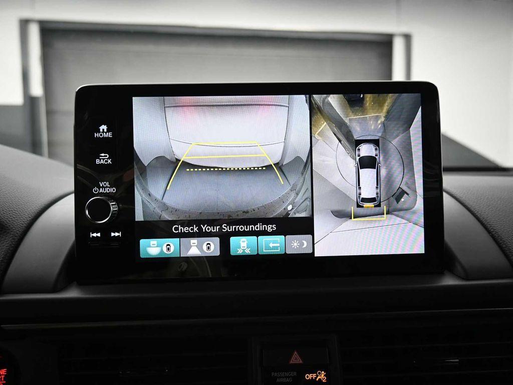 new 2025 Honda Pilot car, priced at $50,850