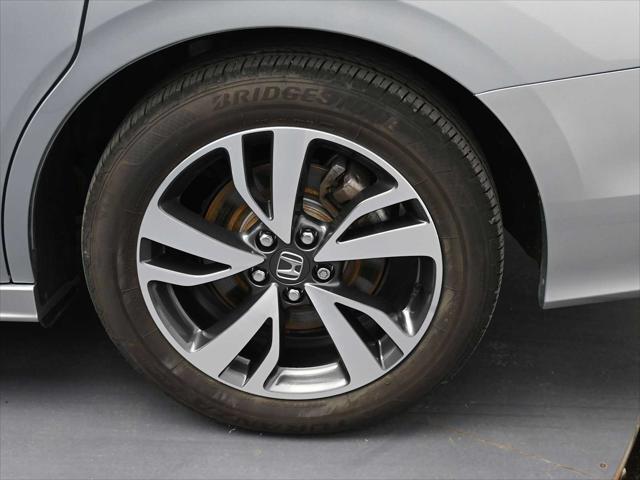 used 2024 Honda Odyssey car, priced at $42,999