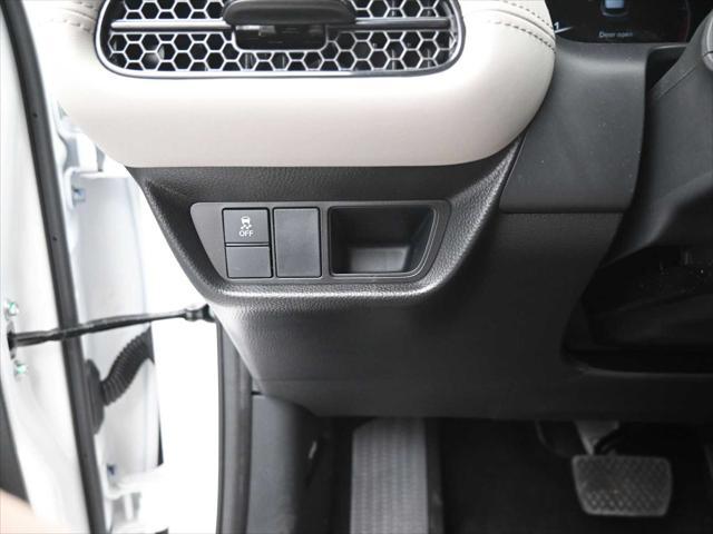 new 2025 Honda HR-V car, priced at $28,750