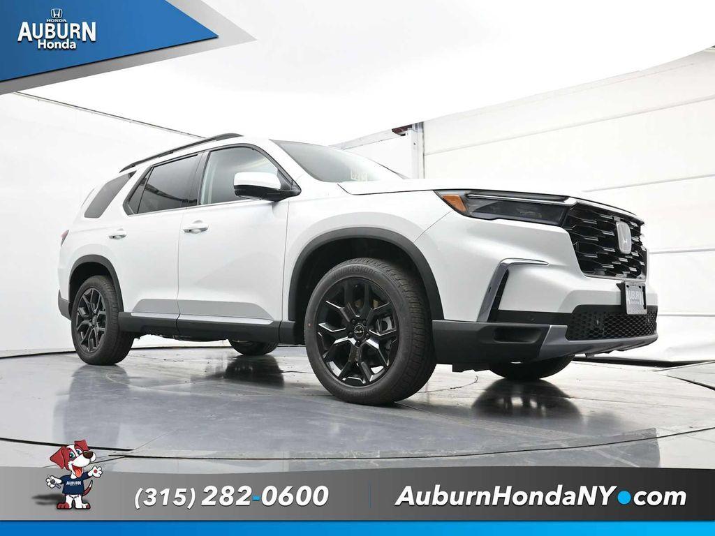 new 2025 Honda Pilot car, priced at $54,180