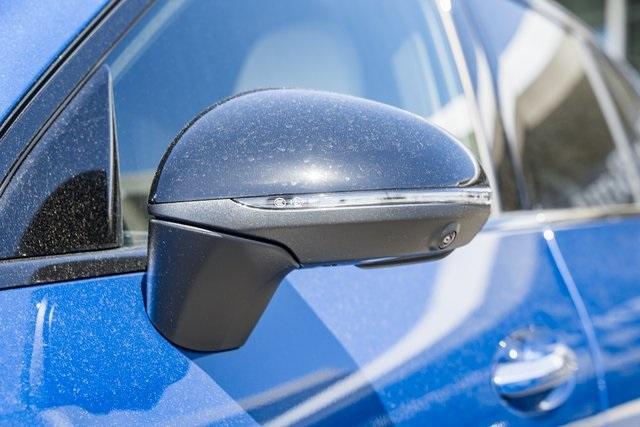 new 2025 Mercedes-Benz GLC 300 car, priced at $63,405