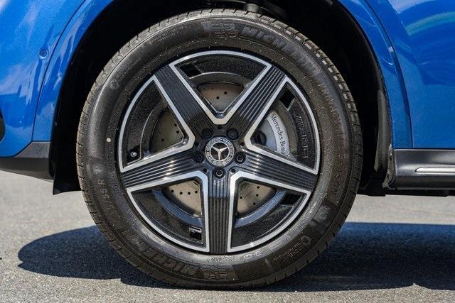 new 2025 Mercedes-Benz GLC 300 car, priced at $63,405