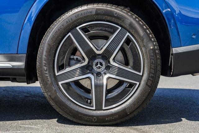 new 2025 Mercedes-Benz GLC 300 car, priced at $63,405
