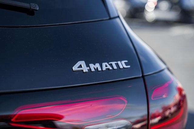 new 2026 Mercedes-Benz GLC 300 car