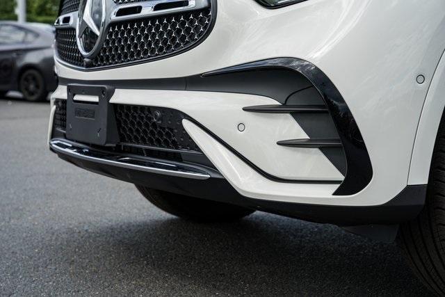 new 2025 Mercedes-Benz GLC 300 car, priced at $67,575