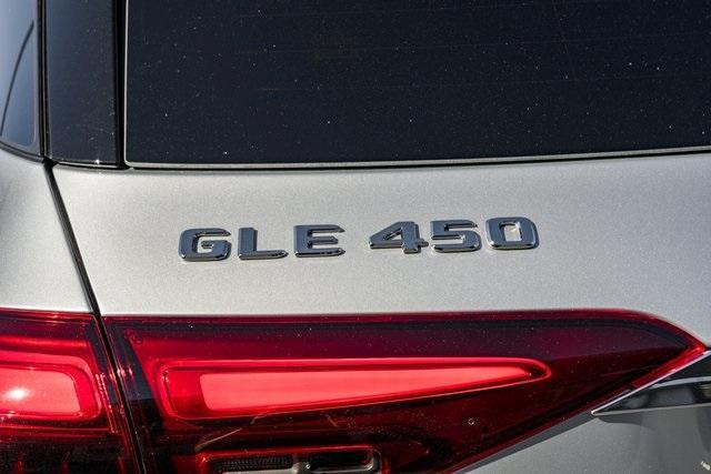 new 2025 Mercedes-Benz GLE 450 car, priced at $75,795