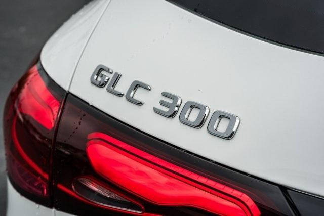 new 2024 Mercedes-Benz GLC 300 car, priced at $50,985