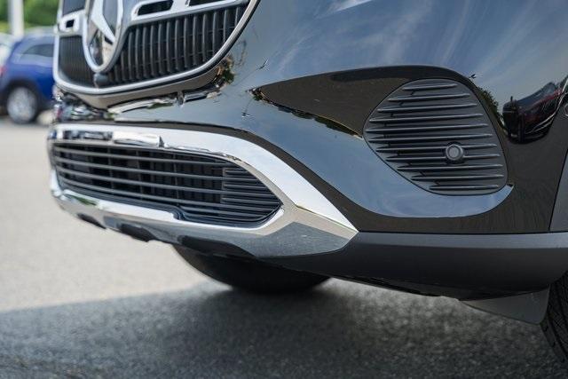 new 2025 Mercedes-Benz GLC 300 car, priced at $53,415