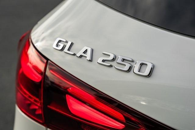 new 2025 Mercedes-Benz GLA 250 car, priced at $44,250