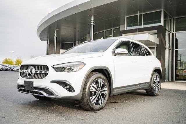 new 2025 Mercedes-Benz GLA 250 car, priced at $44,250