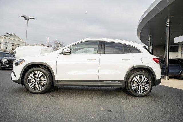 new 2025 Mercedes-Benz GLA 250 car, priced at $44,250