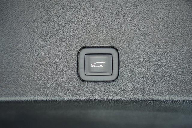 used 2025 Cadillac XT6 car, priced at $53,500