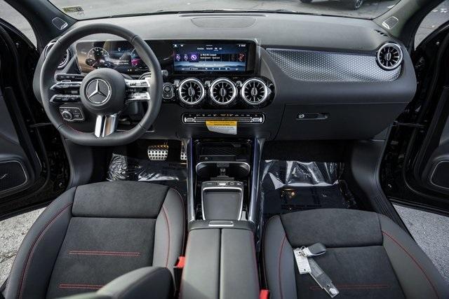 new 2025 Mercedes-Benz GLA 250 car, priced at $56,010