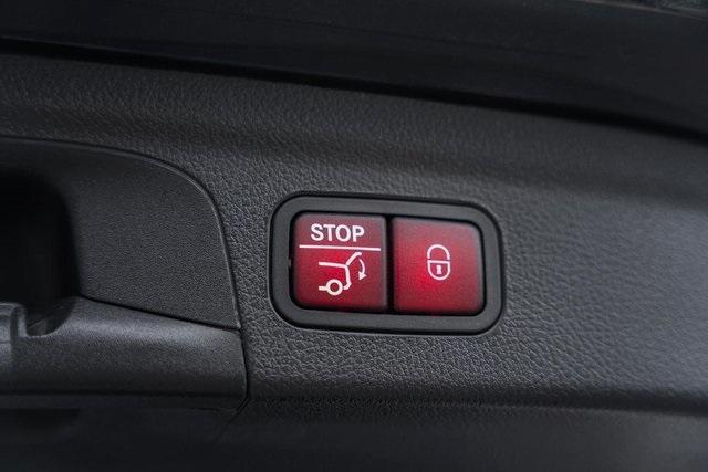 used 2024 Mercedes-Benz GLE 450 Plug-In Hybrid car, priced at $56,000