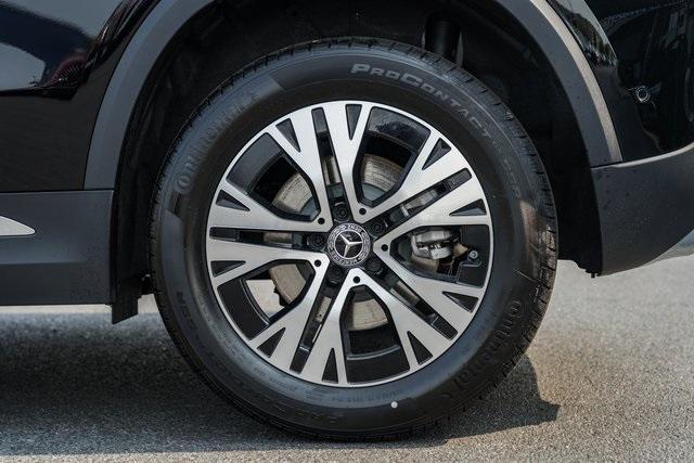 new 2025 Mercedes-Benz GLA 250 car, priced at $47,295