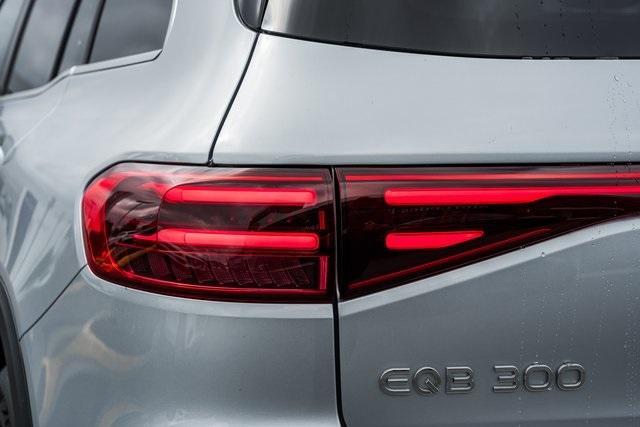 new 2024 Mercedes-Benz EQB 300 car, priced at $63,905