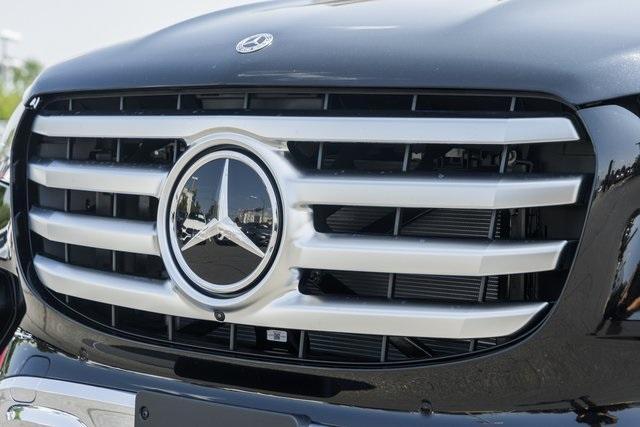 new 2025 Mercedes-Benz GLS 450 car, priced at $92,495