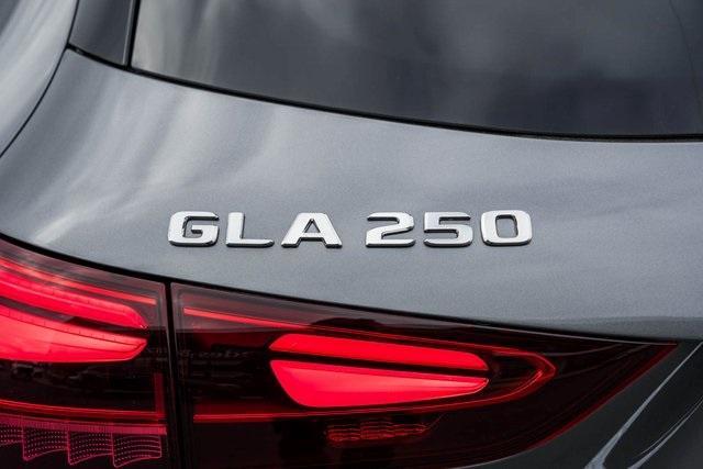 new 2025 Mercedes-Benz GLA 250 car, priced at $50,895