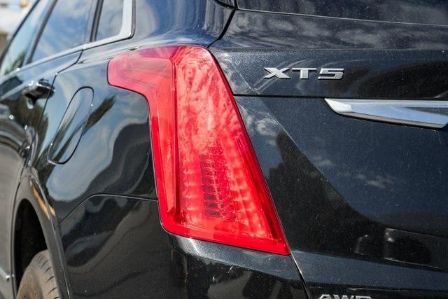 used 2017 Cadillac XT5 car, priced at $16,500