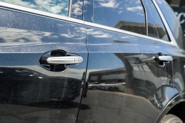 used 2017 Cadillac XT5 car, priced at $16,500