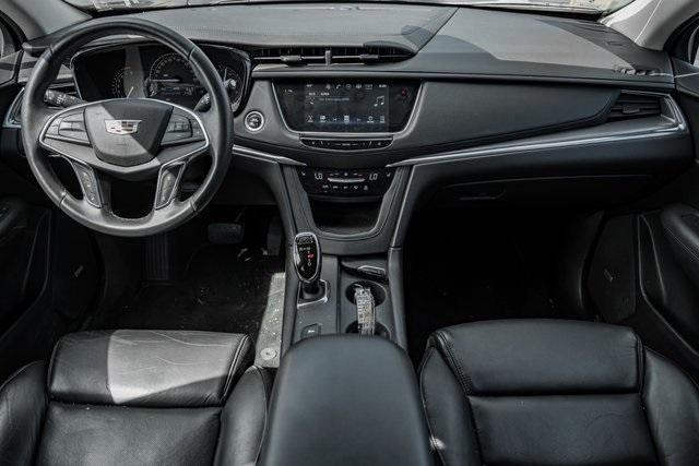 used 2017 Cadillac XT5 car, priced at $16,500