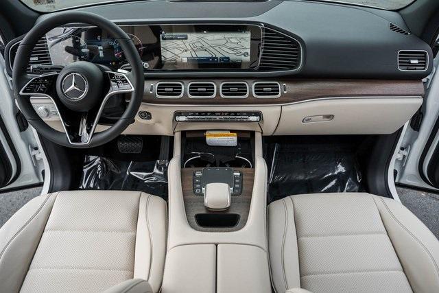 new 2025 Mercedes-Benz GLE 450 car, priced at $73,745