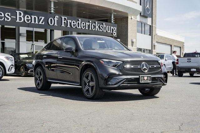 new 2025 Mercedes-Benz GLC 300 car, priced at $73,975