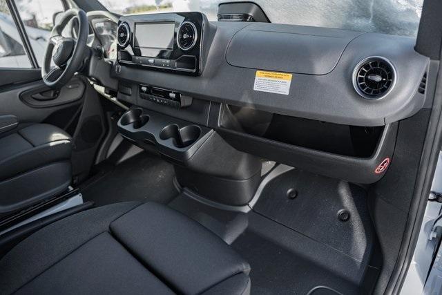 new 2025 Mercedes-Benz Sprinter 2500 car, priced at $69,173
