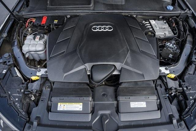 used 2020 Audi Q7 car, priced at $26,500