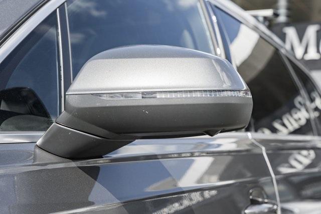 used 2020 Audi Q7 car, priced at $26,500