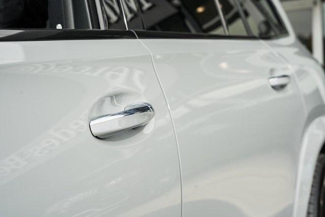 new 2026 Mercedes-Benz GLS 580 car, priced at $128,330