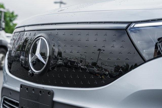 new 2025 Mercedes-Benz EQB 300 car, priced at $63,975