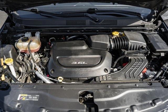 used 2018 Chrysler Pacifica car, priced at $17,400