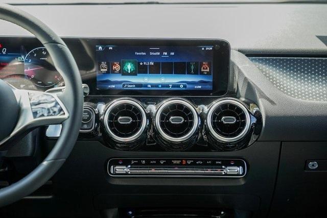 new 2026 Mercedes-Benz GLA 250 car, priced at $45,250