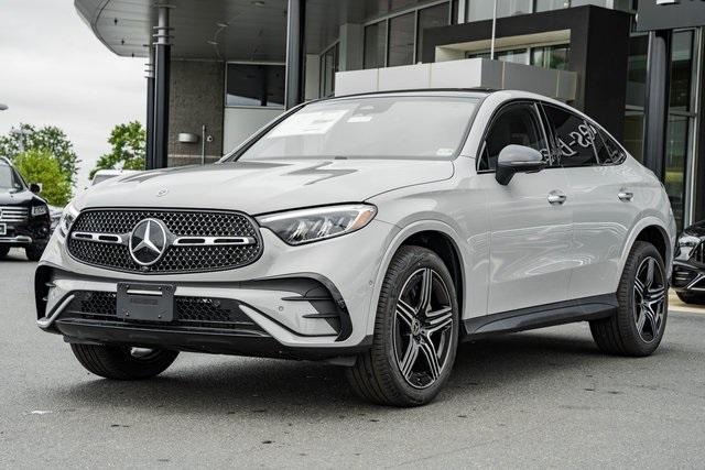 new 2025 Mercedes-Benz GLC 300 car, priced at $69,305