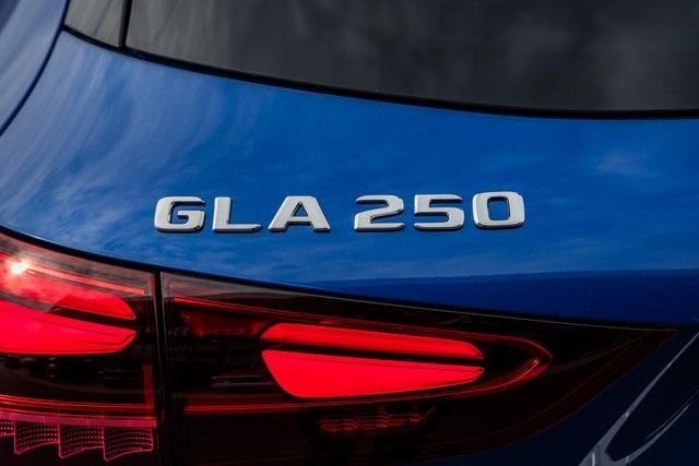 new 2025 Mercedes-Benz GLA 250 car, priced at $52,875