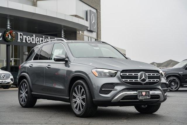 new 2025 Mercedes-Benz GLE 450 car, priced at $77,095