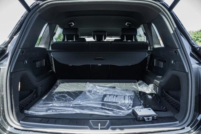 new 2025 Mercedes-Benz GLB 250 car, priced at $49,595