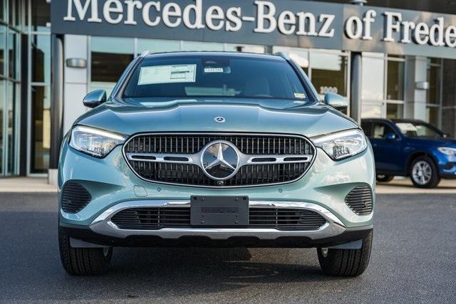 new 2025 Mercedes-Benz GLC 300 car, priced at $59,575