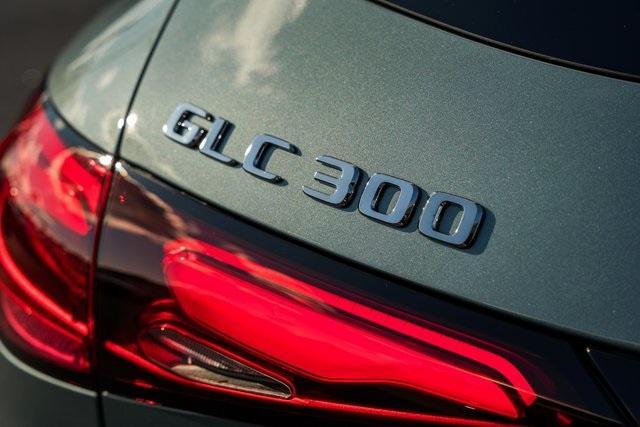 new 2025 Mercedes-Benz GLC 300 car, priced at $59,575