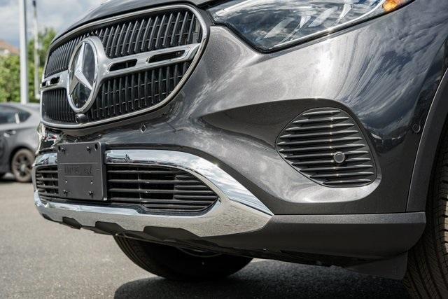 new 2025 Mercedes-Benz GLC 300 car, priced at $58,070