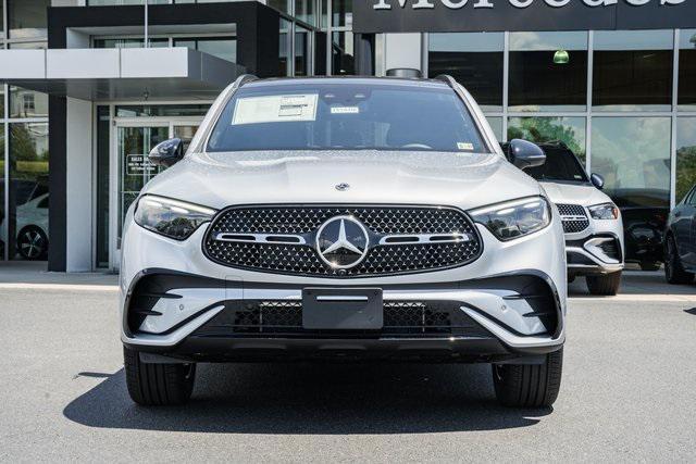 new 2024 Mercedes-Benz GLC 300 car