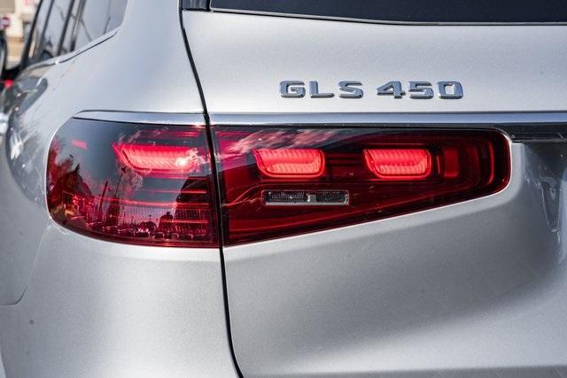 new 2025 Mercedes-Benz GLS 450 car, priced at $96,560