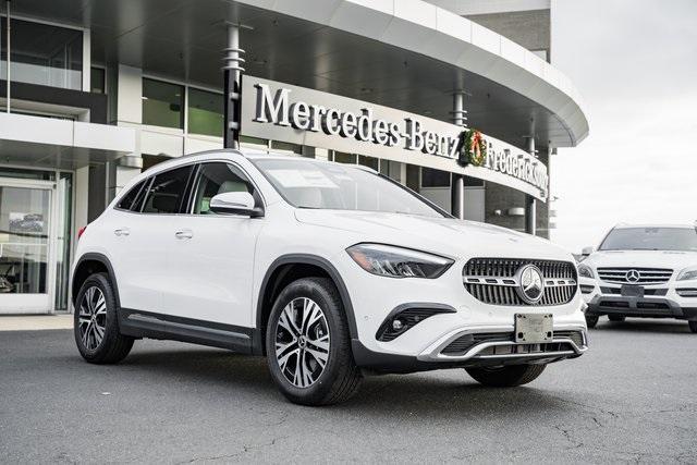 new 2025 Mercedes-Benz GLA 250 car, priced at $47,295